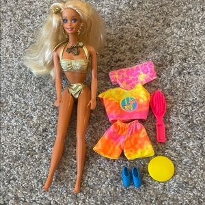 1991 vintage Barbie Sun Sensations with accessories shown in photos. Preowned